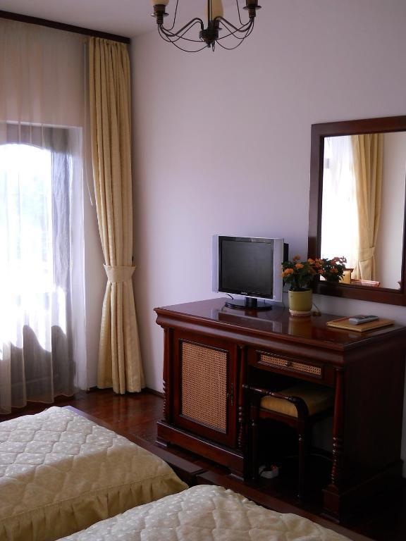 多米斯卡酒店 Curtea de Argeş 客房 照片